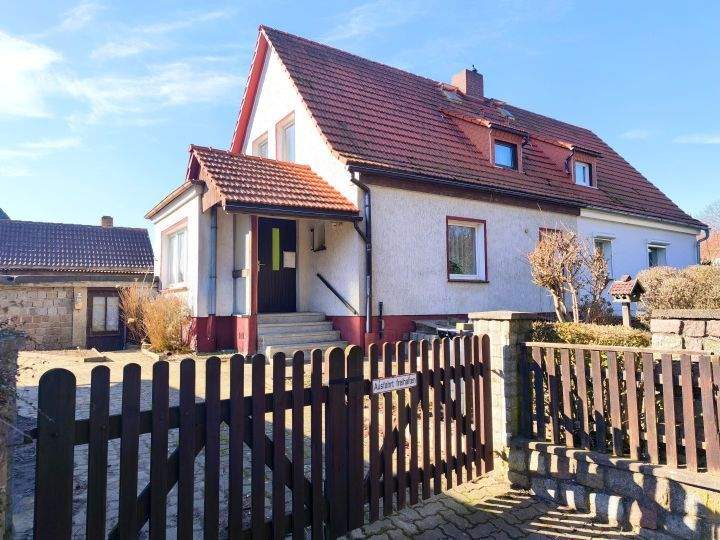 Doppelhaushälfte Bergen - 4 Zimmer, 100 m&sup2;, 179.000&euro; | Angebot:25708128