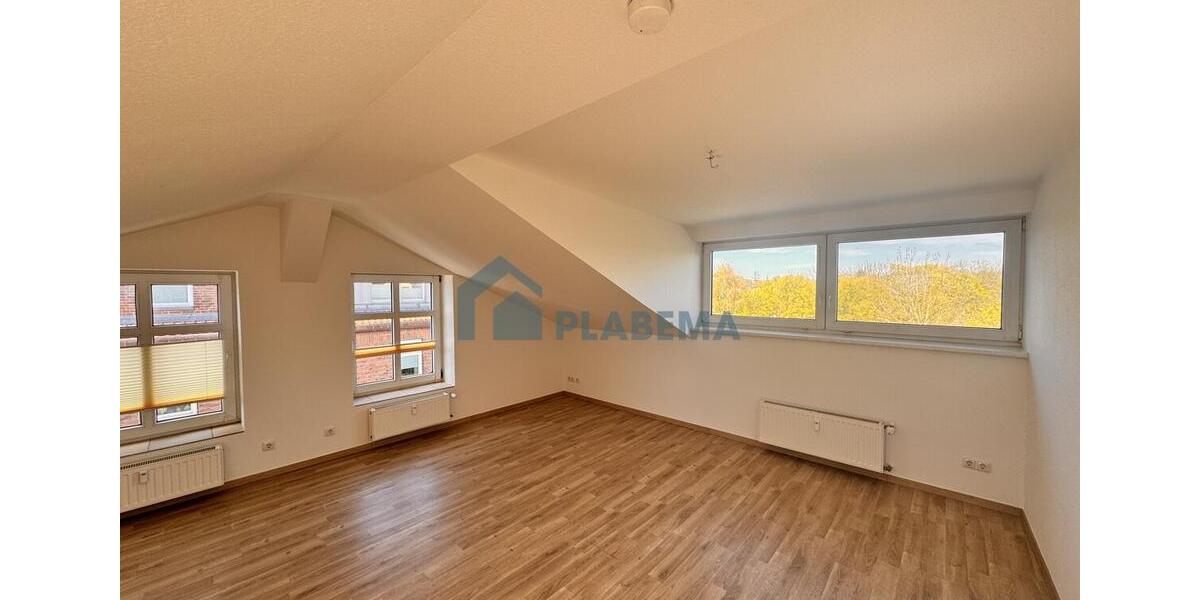 Dachgeschoßwohnung Stralsund Langendorfer Berg - 2 Zimmer, 70 m&sup2;, 875&euro; | Angebot:26645276