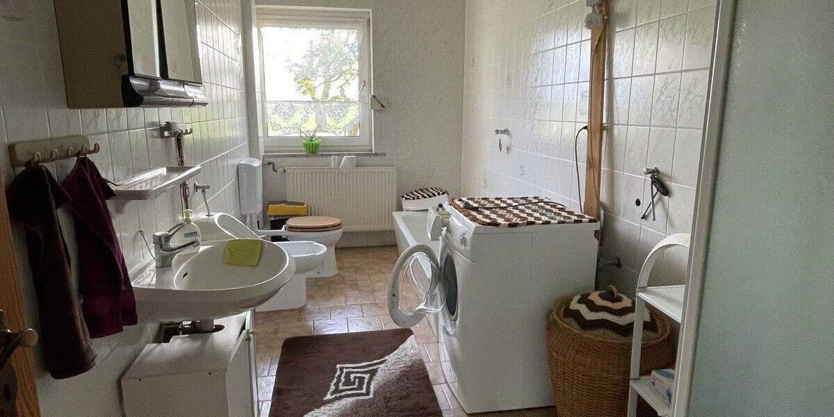 Doppelhaushälfte Eixen - 7 Zimmer, 161 m&sup2;, 198.000&euro; | Angebot:25678454