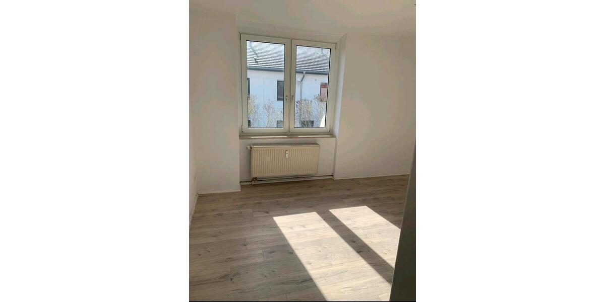 Etagenwohnung Samtens - 3.5 Zimmer, 60 m&sup2;, 490&euro; | Angebot:25974690