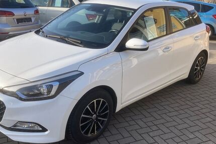 Hyundai i20 56.945 km 12.900 &euro; Bergen 18528