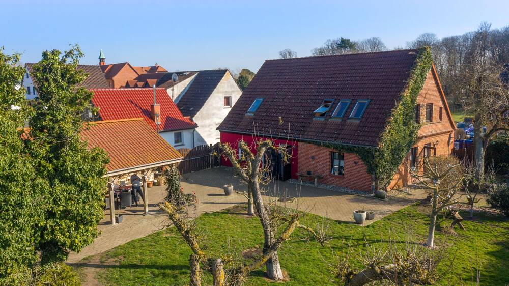 Mehrfamilienhaus, Wohnhaus Garz - 7 Zimmer, 160 m&sup2;, 349.000&euro; | Angebot:25665338