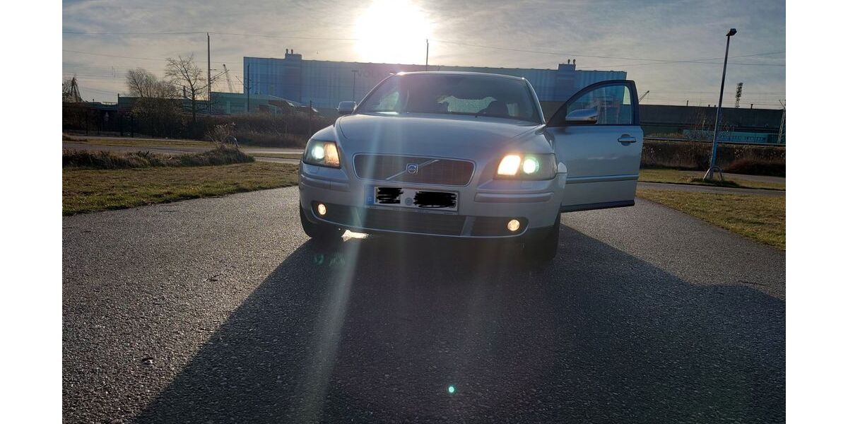 Volvo S40 213.000 km 2.500 &euro; Stralsund 18439