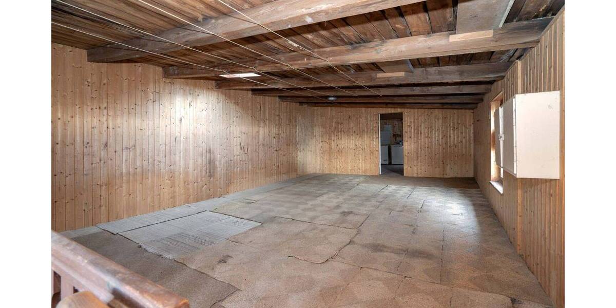 Reihenmittelhaus Barth Stadtkern - 9 Zimmer, 215 m&sup2;, 127.500&euro; | Angebot:26499232