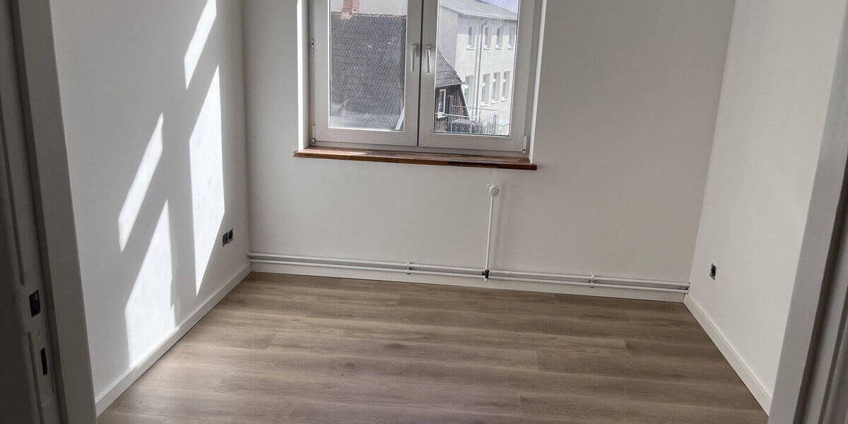 Etagenwohnung Stralsund Frankenvorstadt - 4 Zimmer, 80 m&sup2;, 1.120&euro; | Angebot:26113089