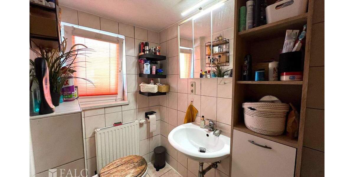 Mehrfamilienhaus, Wohnhaus Patzig - 6 Zimmer, 110 m&sup2;, 200.000&euro; | Angebot:25668632