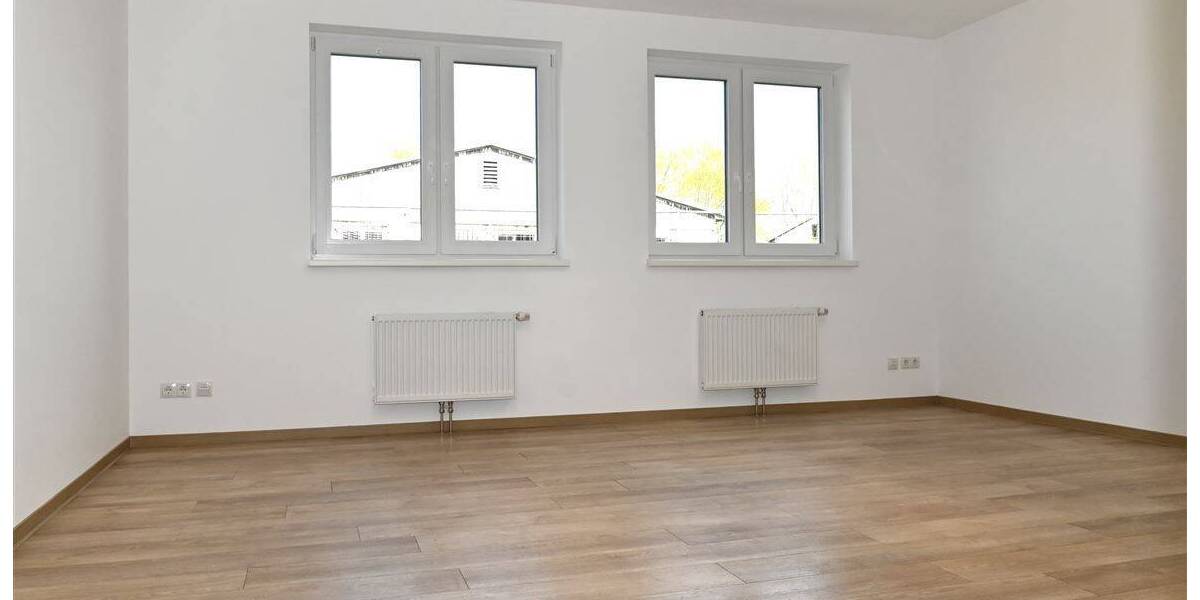 Gewerbeobjekt Stralsund Franken Mitte - 4 Zimmer, 175 m&sup2;, 1.450&euro; | Angebot:25663901