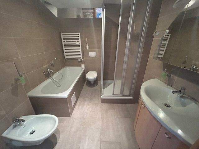 Etagenwohnung Stralsund Altstadt - 3 Zimmer, 80 m&sup2;, 960&euro; | Angebot:26816421