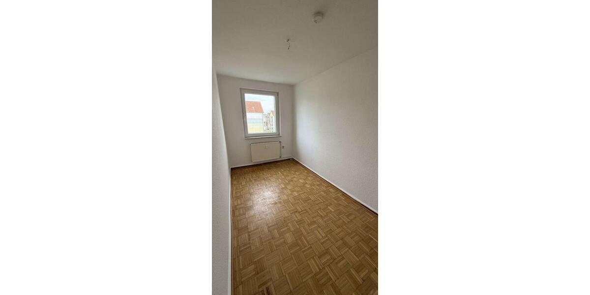 Etagenwohnung Grimmen - 2.5 Zimmer, 60 m&sup2;, 388&euro; | Angebot:23874356