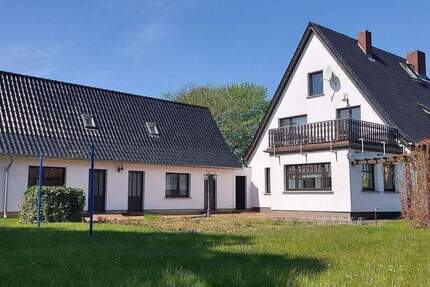 Haus Zingst - 5 Zimmer, 203 m&sup2;, 2.490&euro; | Angebot:26723159