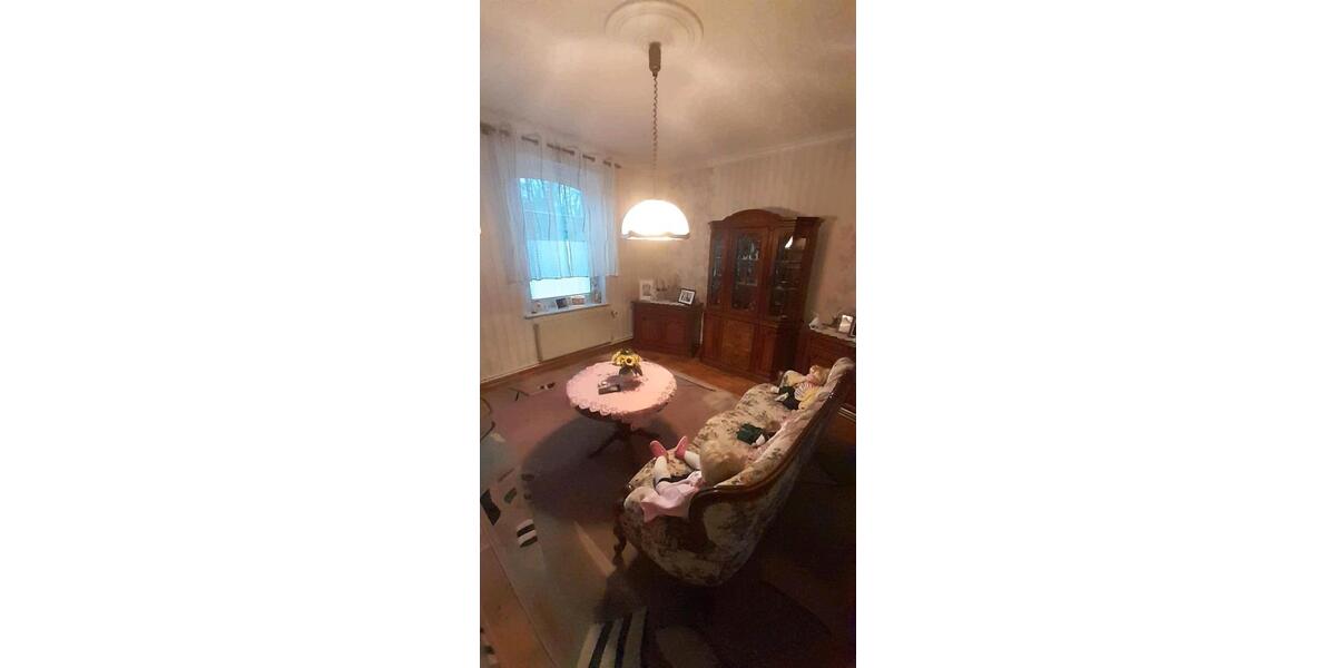 Einfamilienhaus Stralsund - 6 Zimmer, 150 m&sup2;, 300.000&euro; | Angebot:24748243