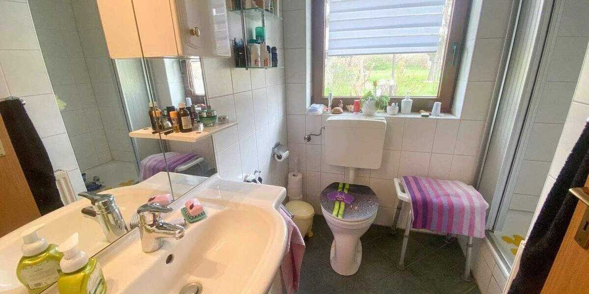 Einfamilienhaus Splietsdorf - 7 Zimmer, 220 m&sup2;, 330.000&euro; | Angebot:25668637