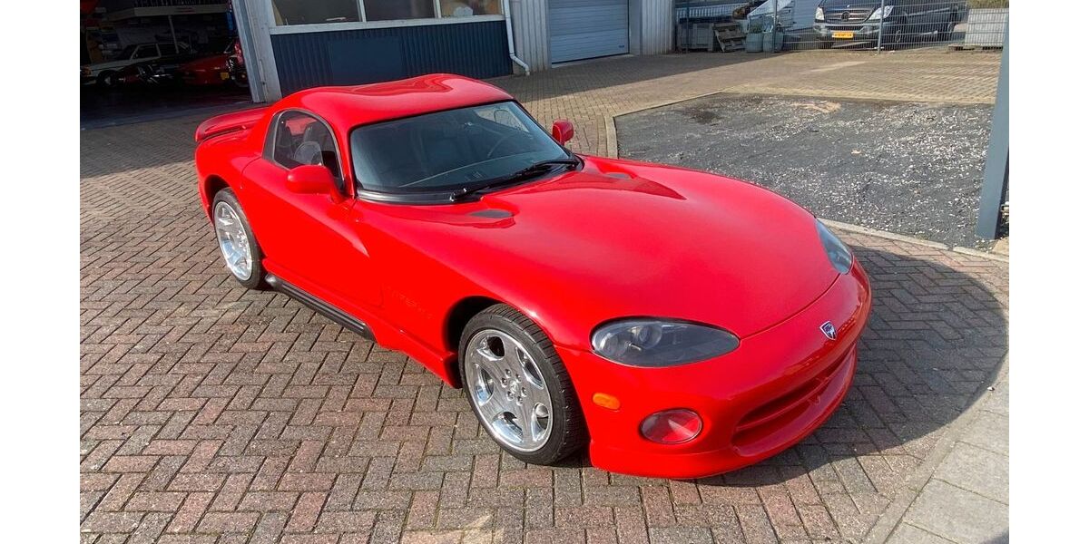 Dodge Viper 36.000 km 53.999 &euro; Bergen Rügen 18528