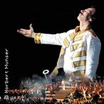 Queen Classical mit der Band MerQury, Orchester & Chor