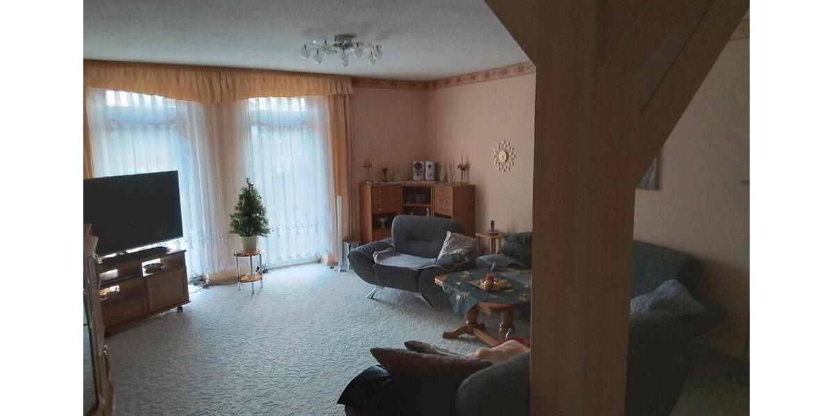 Doppelhaushälfte Neuenkirchen - 7 Zimmer, 277 m&sup2;, 430.000&euro; | Angebot:26587999